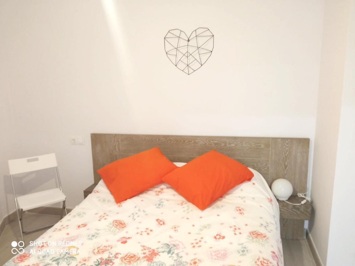 פואנגירולה Vuestro Apartamento Del Sur מראה חיצוני תמונה
