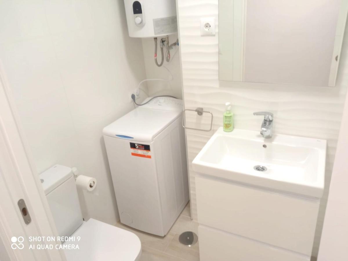 פואנגירולה Vuestro Apartamento Del Sur מראה חיצוני תמונה